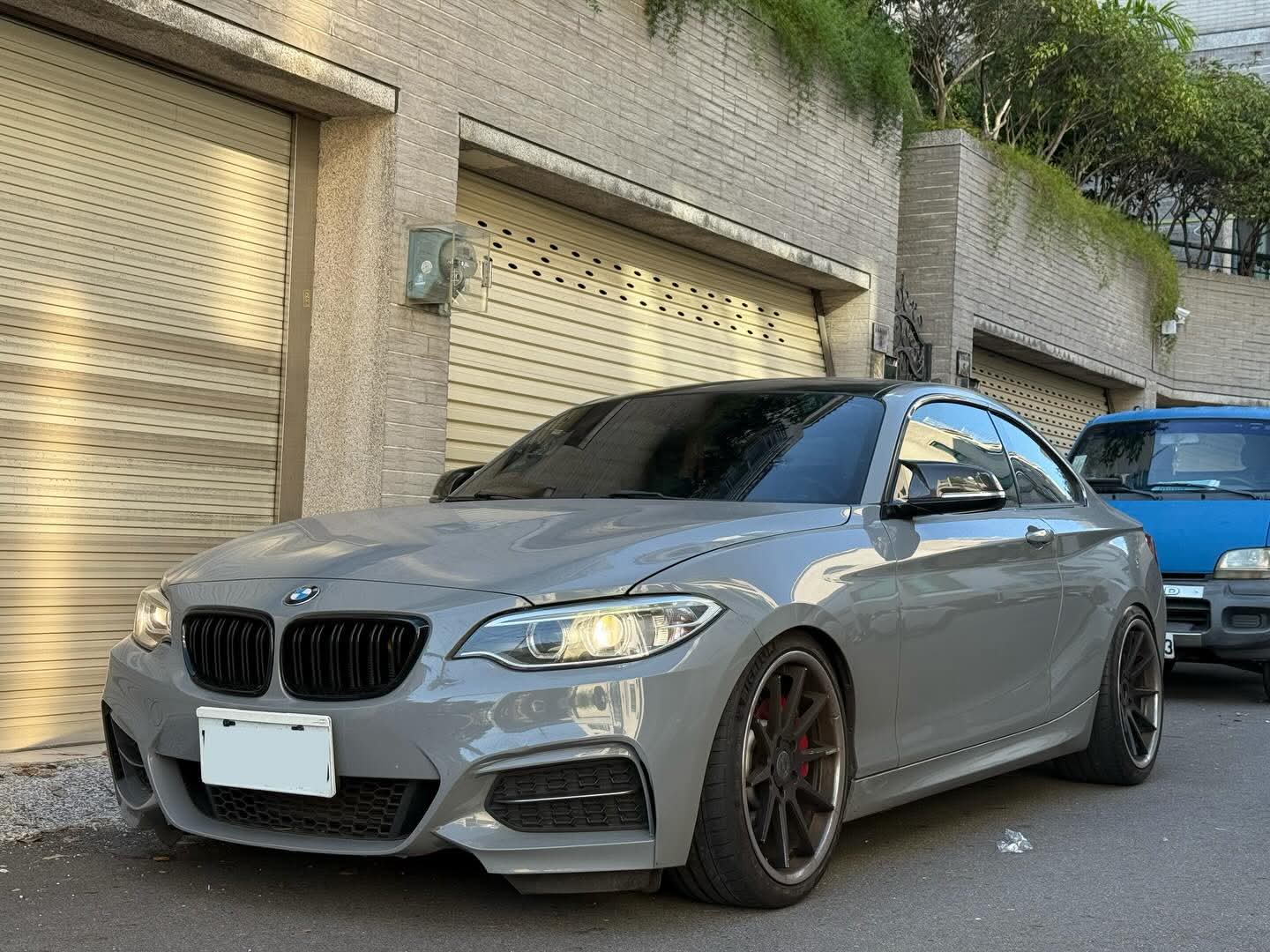 2014年 BMW 2 Series 235i Coupe 中古車照片 - Orange Garage