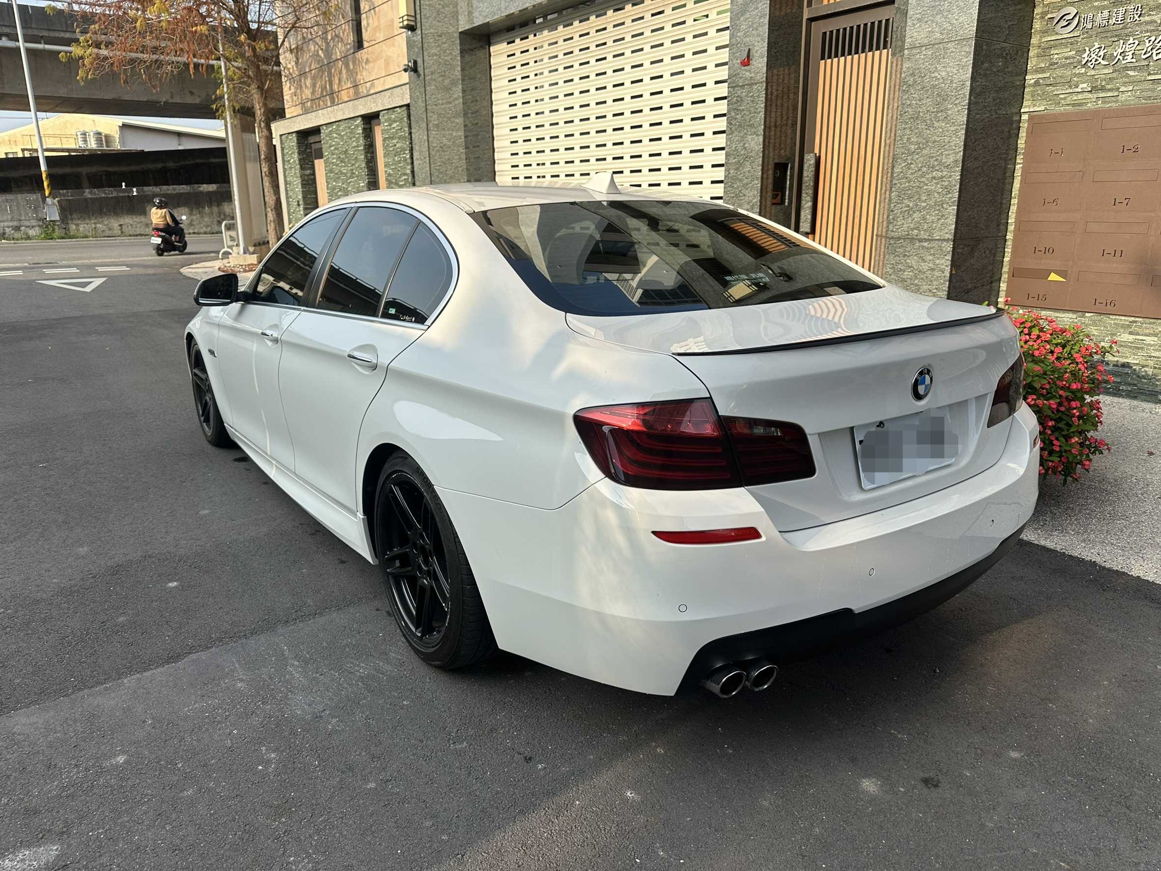 2014年 BMW 5 Series 520d 中古車照片 - 澄色車庫