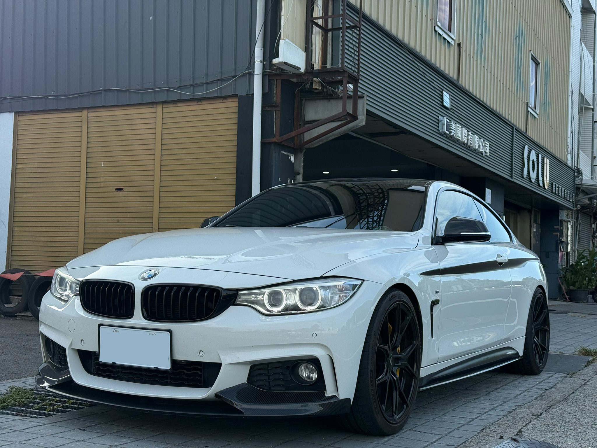 2013年 BMW 4 Series 435I coupe 中古車照片 - Orange Garage