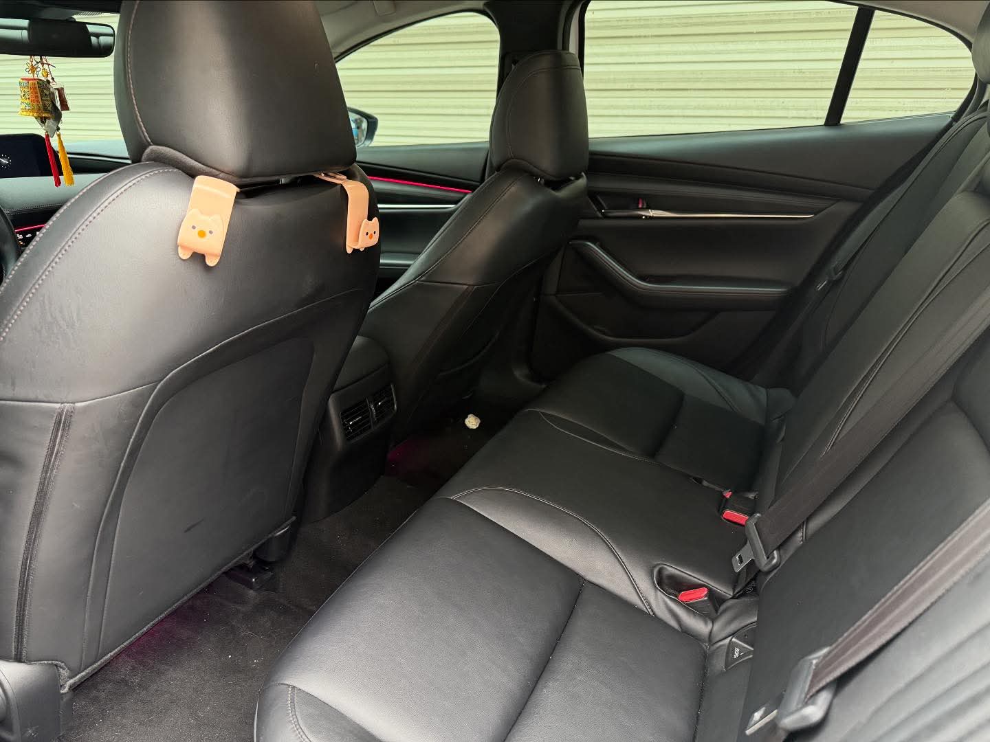 2019年 Mazda 3 4D Bose 旗艦款 中古車照片 - Orange Garage