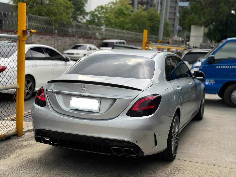 2018年 Mercedes-Benz C-Class C200 中古車照片 - Orange Garage