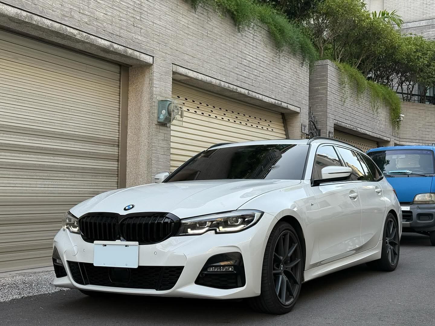 2021年 BMW 3 Series 320I Touring M-Sport 中古車照片 - Orange Garage
