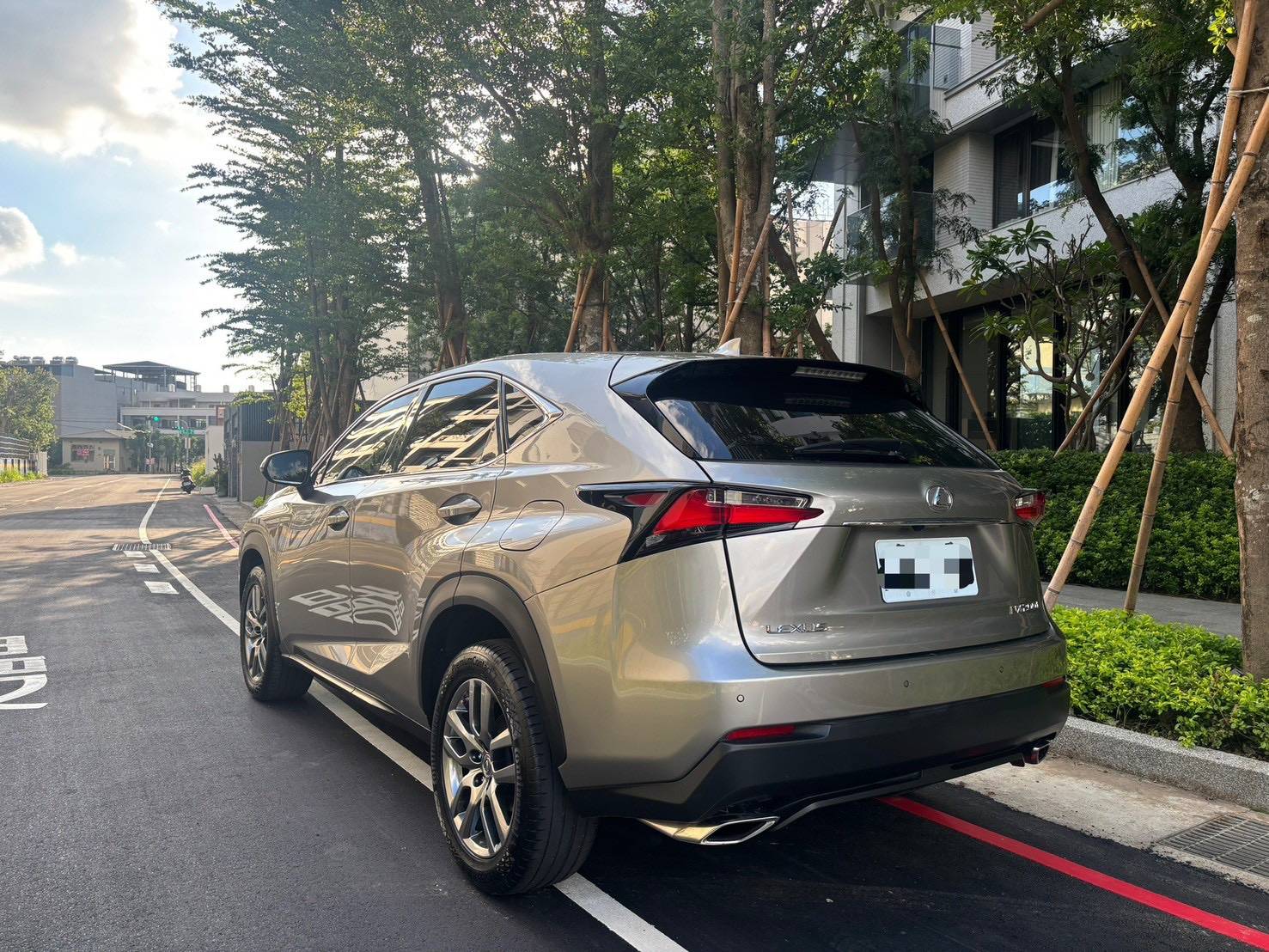 2016年 Lexus NX200t 豪華版 中古車照片 - 澄色車庫