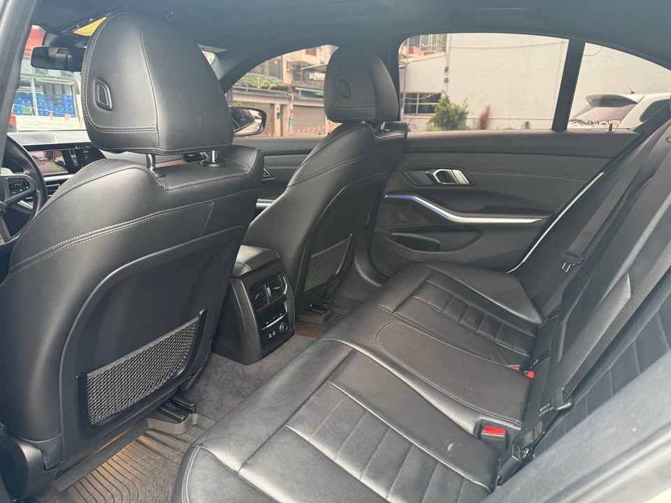 2019年 BMW 3 Series 330I M-Sport 中古車照片 - Orange Garage