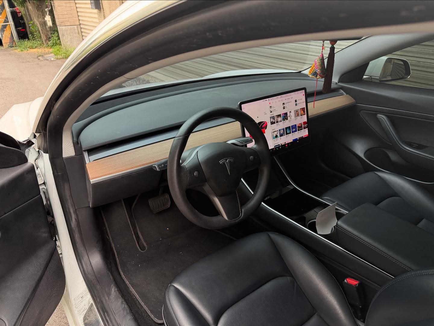 2020年 Tesla Model 3 SR 中古車照片 - Orange Garage