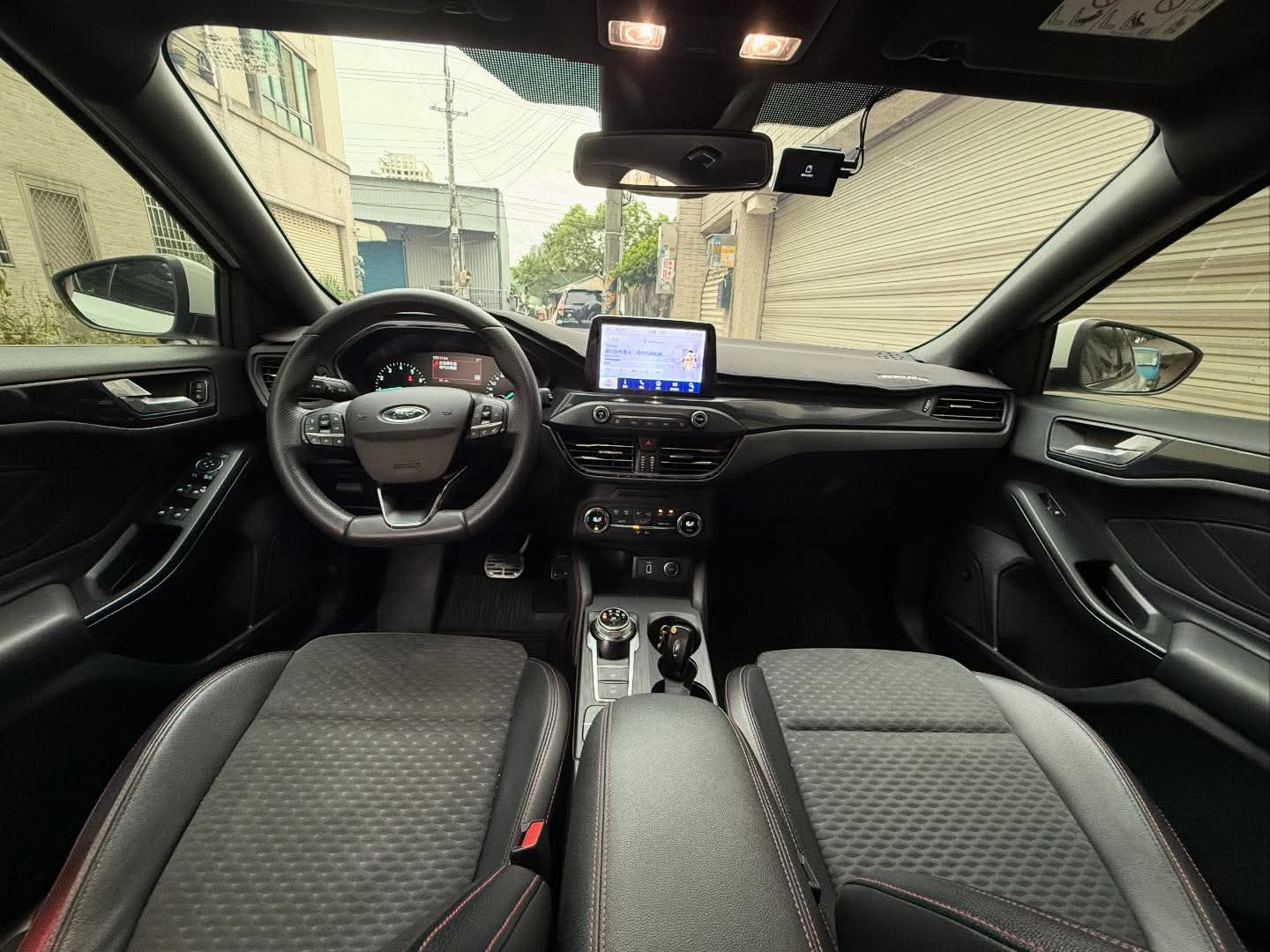2019年 Ford Focus ST-Line 中古車照片 - Orange Garage