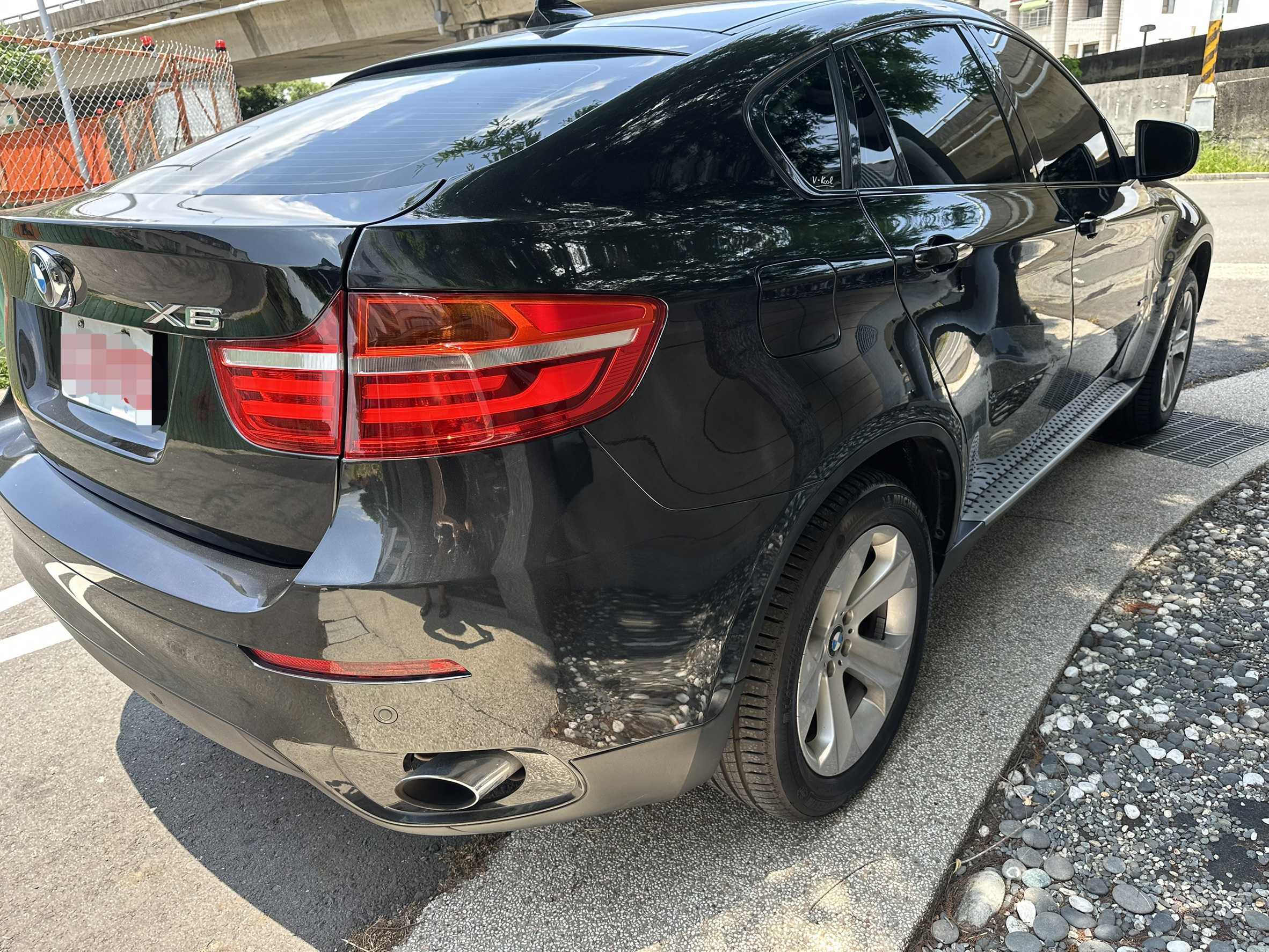 2013年 BMW X6 xDrive35i 中古車照片 - 澄色車庫