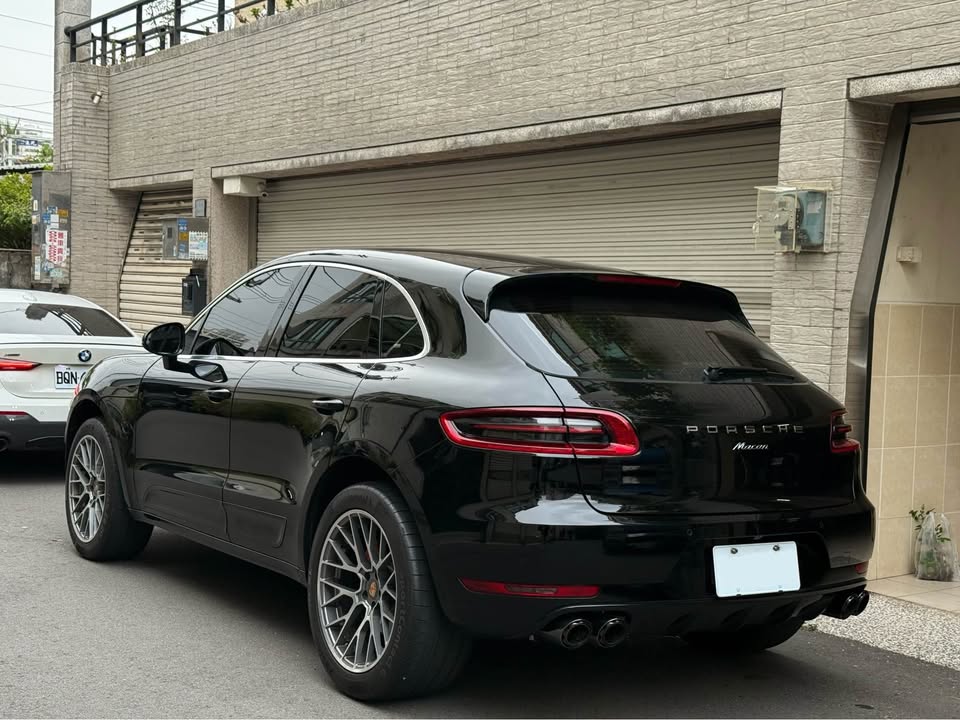 2017年 Porsche Macan 2.0 白金版 中古車照片 - Orange Garage