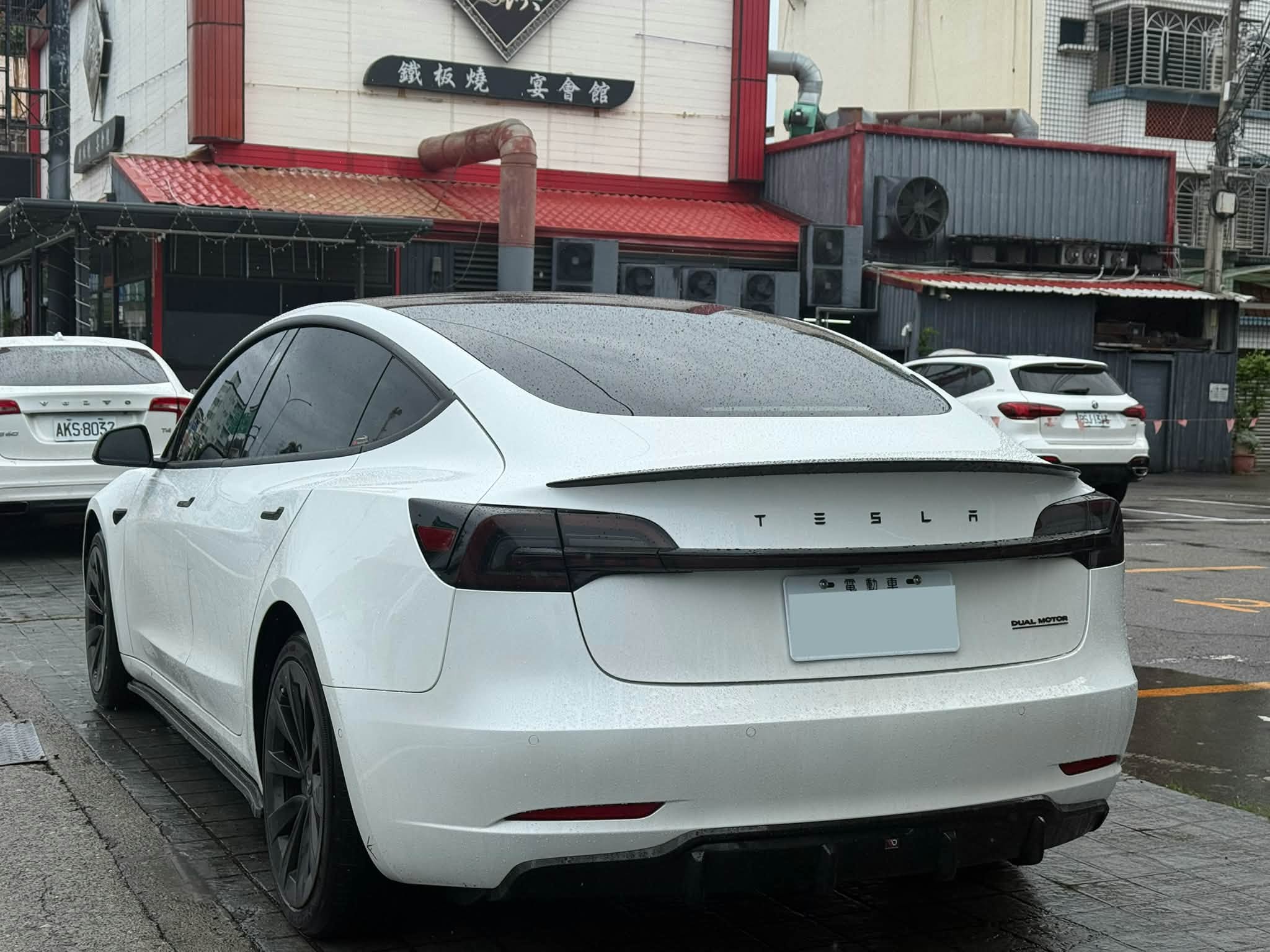 2021年 Tesla Model 3 LONG RANGE 中古車照片 - Orange Garage