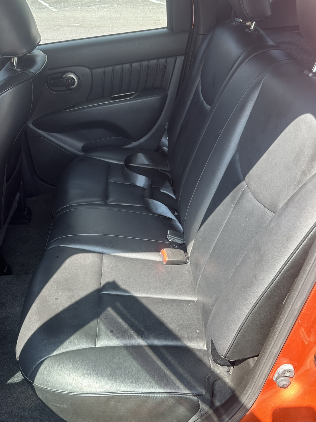 2011年 Nissan Livina 1.6 中古車照片 - Orange Garage