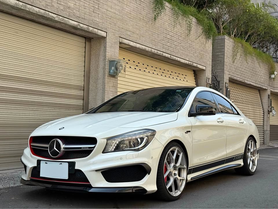 2014年 Mercedes-Benz CLA 45 AMG 中古車照片 - Orange Garage
