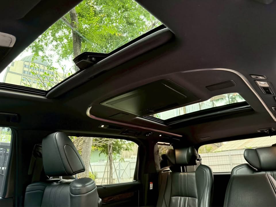 2019年 Toyota Alphard 3.5 中古車照片 - Orange Garage