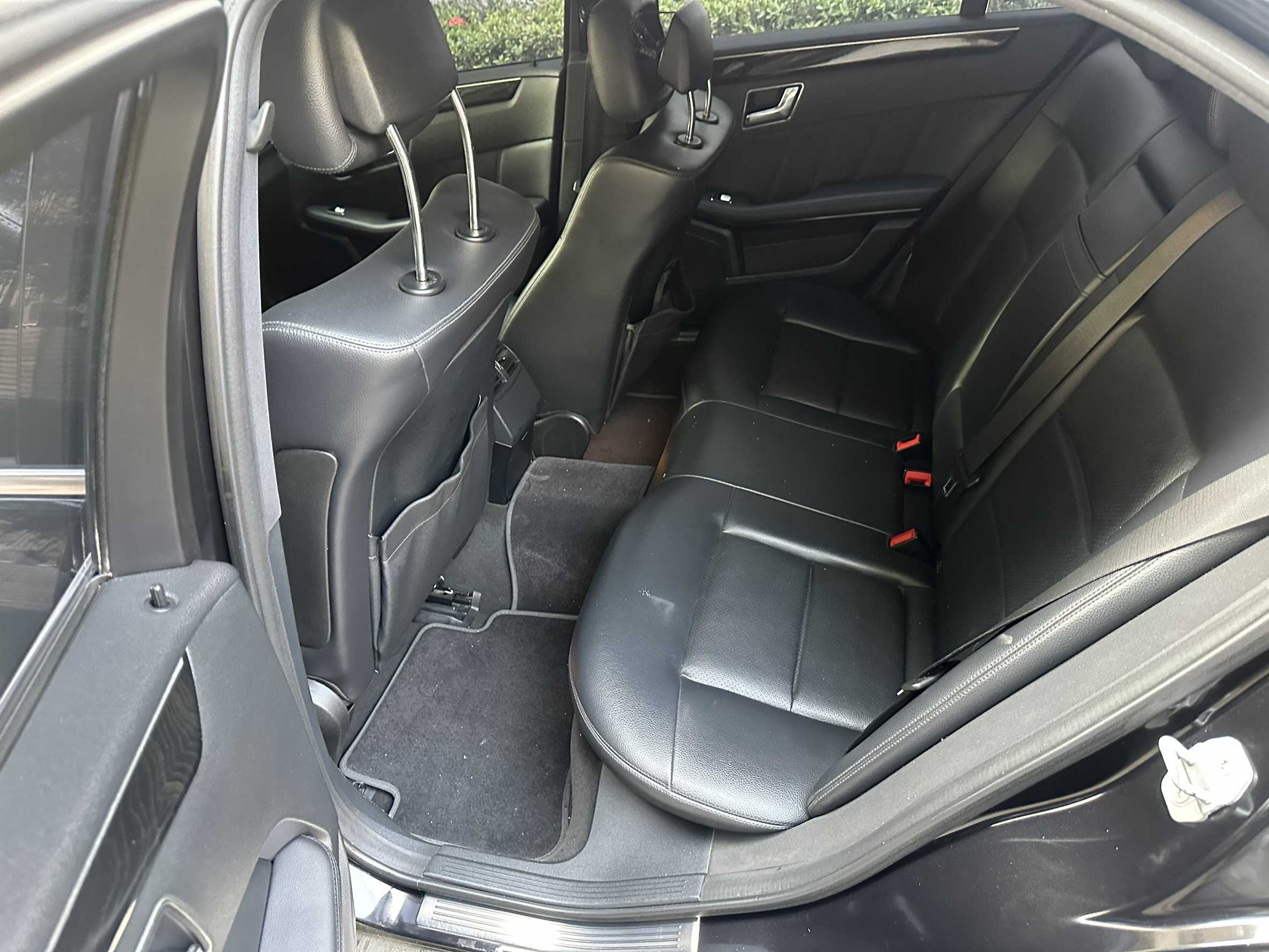 2011年 Mercedes-Benz E-Class E250 中古車照片 - Orange Garage