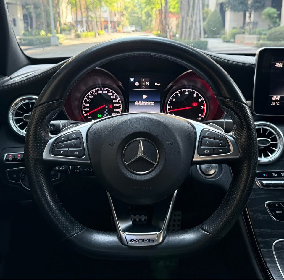 2015年 Mercedes-Benz C-Class C450 Estate AMG 中古車照片 - Orange Garage