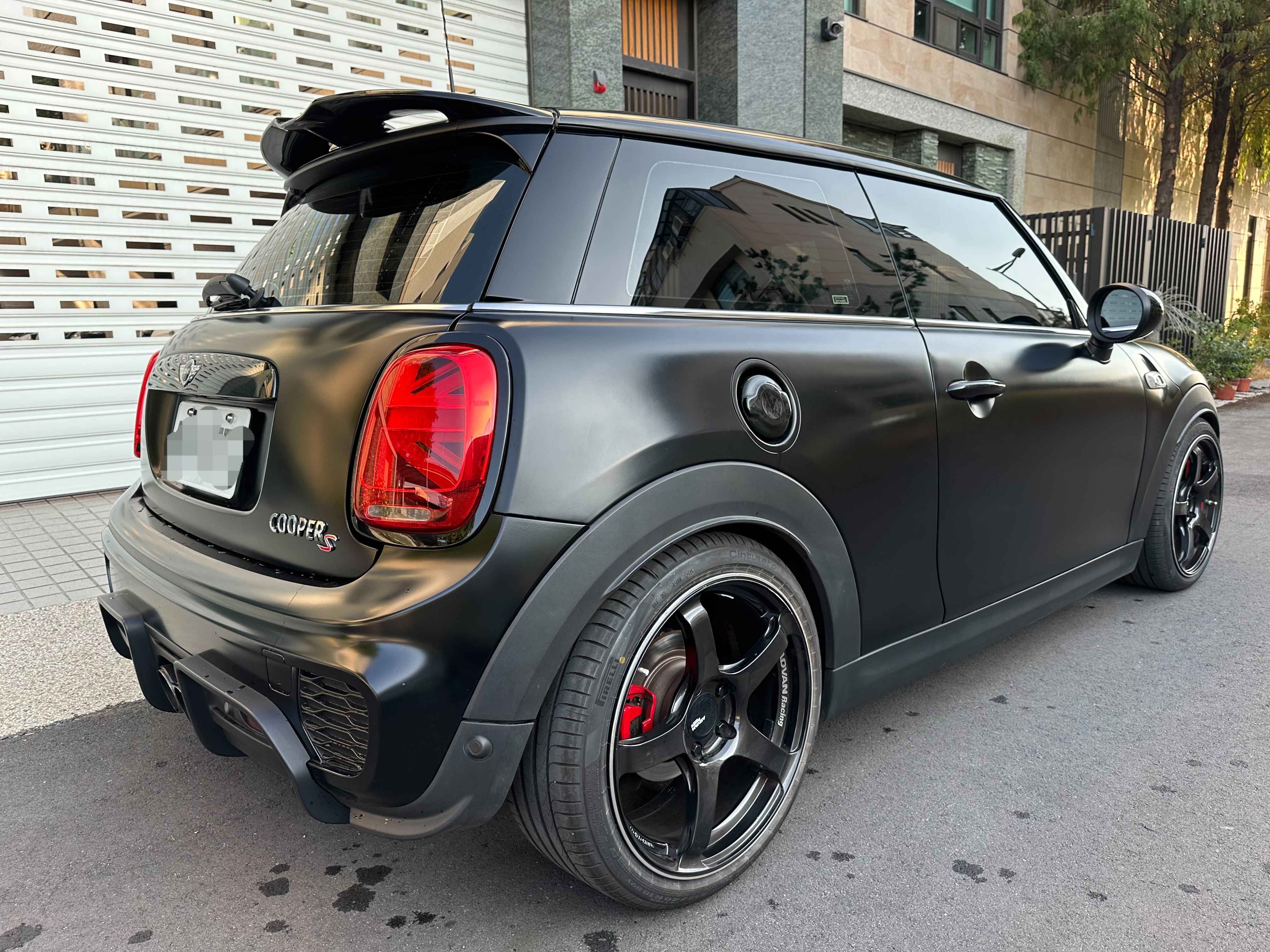 2015年 Mini Cooper S 3-Door 2.0 JCW版 中古車照片 - 澄色車庫