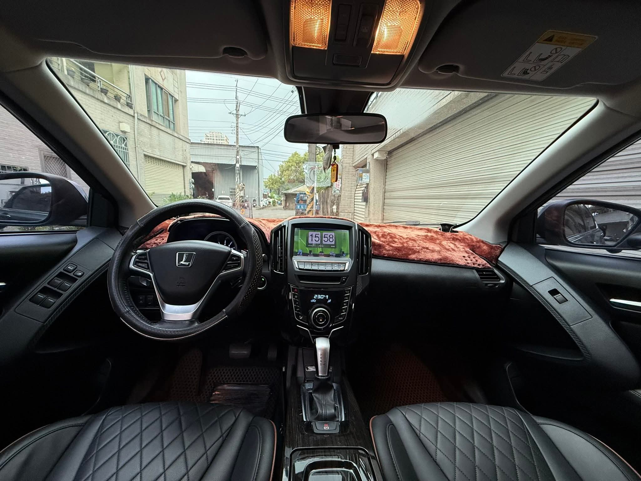2017年 Luxgen U6 旗艦版 中古車照片 - Orange Garage