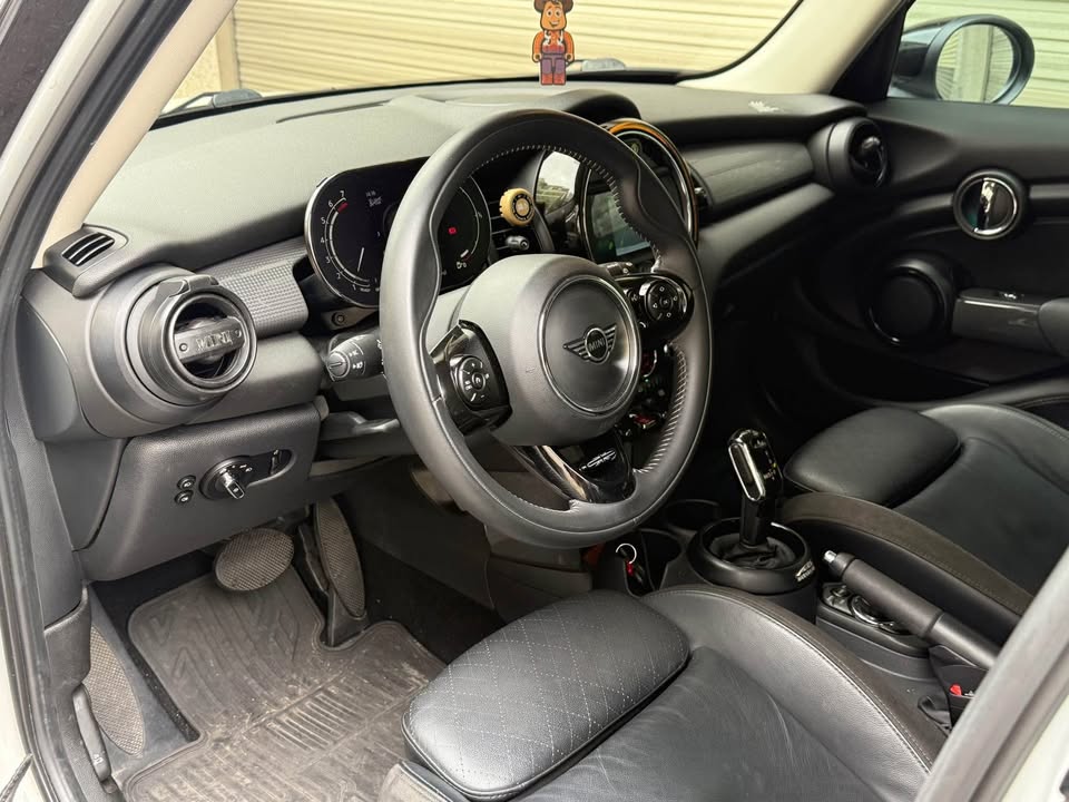 2020年 Mini Hatch Cooper 5D 中古車照片 - Orange Garage