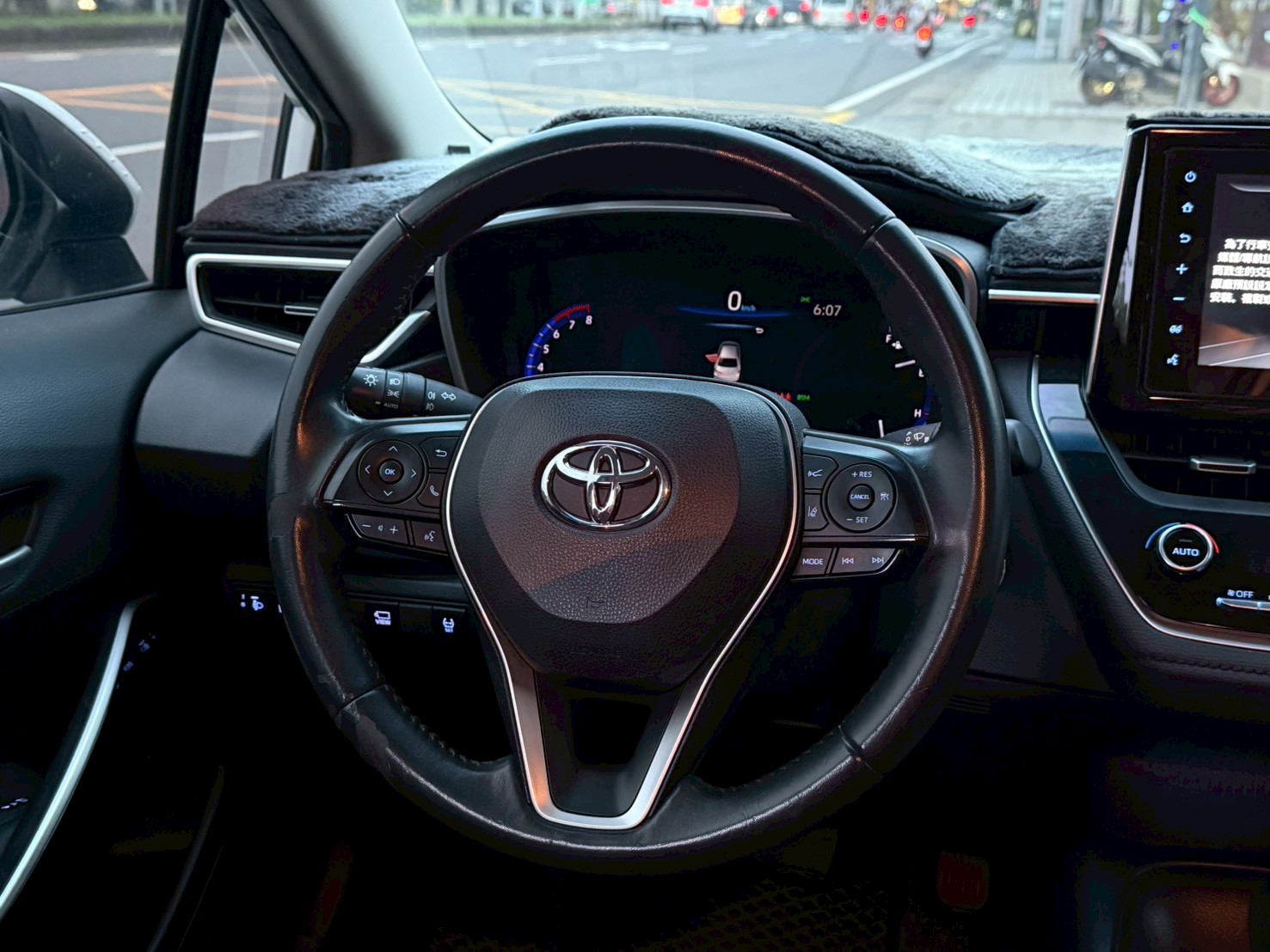 2021年 Toyota Corolla Altis 1.8 旗艦 中古車照片 - Orange Garage