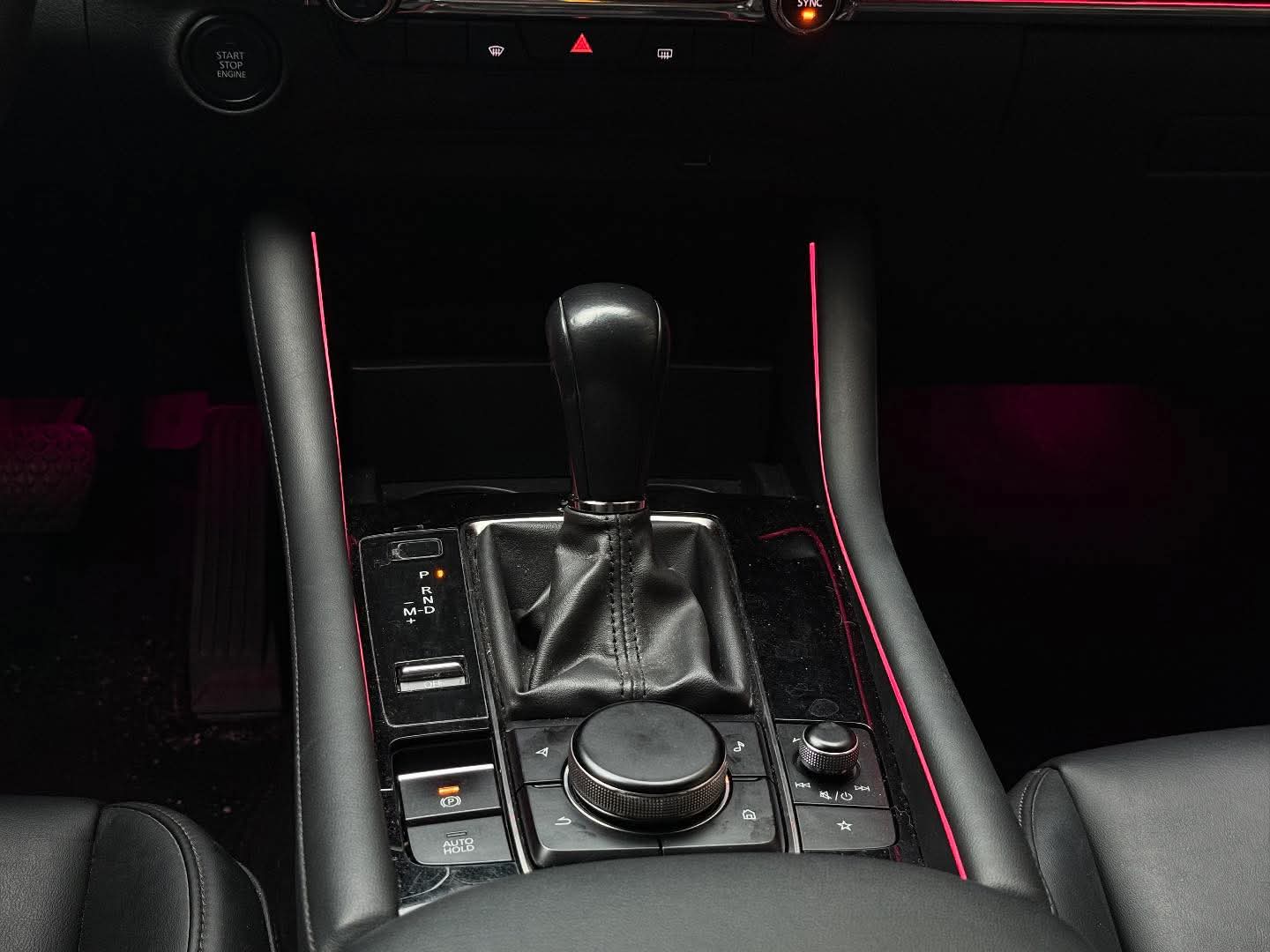 2019年 Mazda 3 4D Bose 旗艦款 中古車照片 - Orange Garage