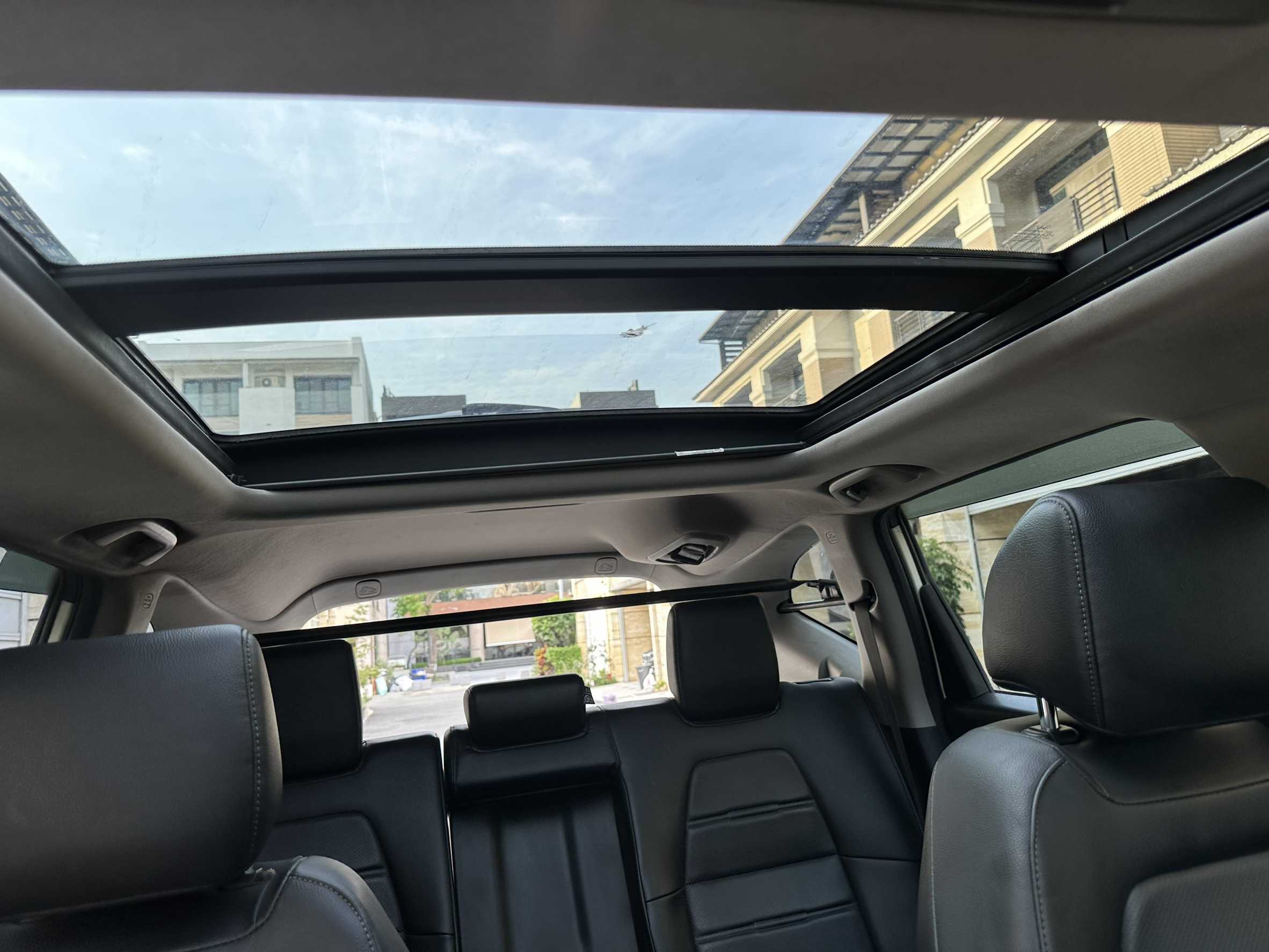 2018年 Honda CR-V 1.5 VTi-S 中古車照片 - Orange Garage