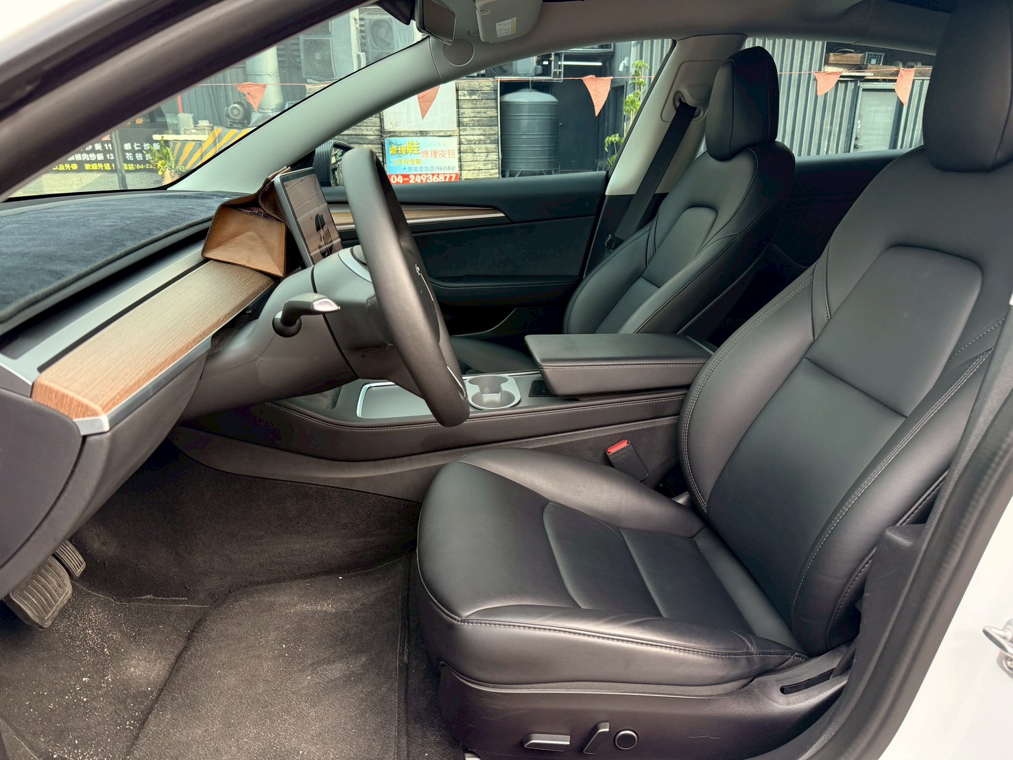 2022年 Tesla Model 3 LR 中古車照片 - Orange Garage