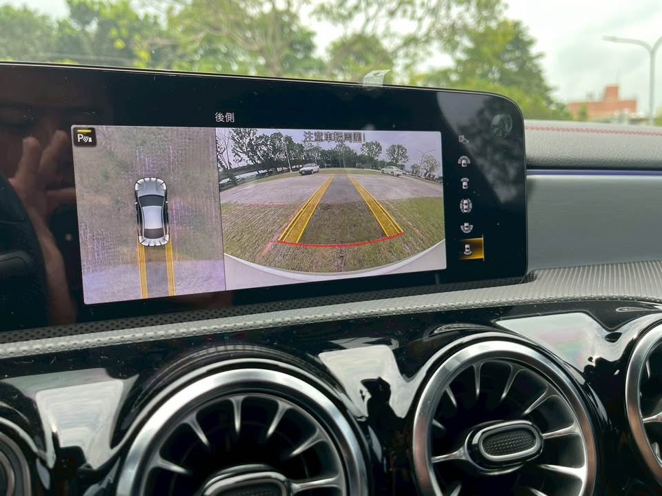 2022年 Mercedes-Benz CLA 250 AMG 總代理 中古車照片 - Orange Garage