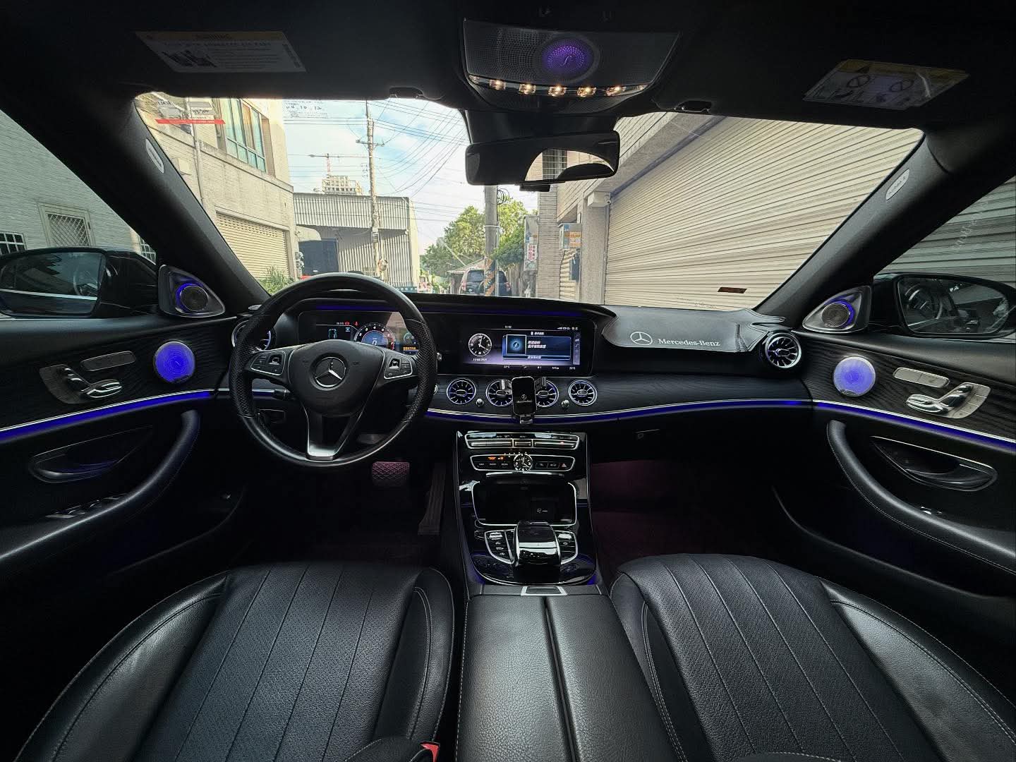 2017年 Mercedes-Benz E-Class E300 AMG P1 中古車照片 - Orange Garage