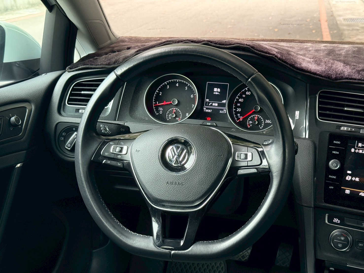 2019年 Volkswagen Golf 1.4 中古車照片 - Orange Garage