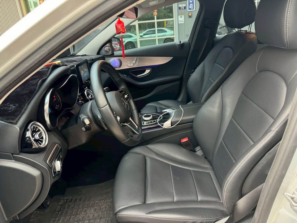 2018年 Mercedes-Benz C-Class C200 中古車照片 - Orange Garage
