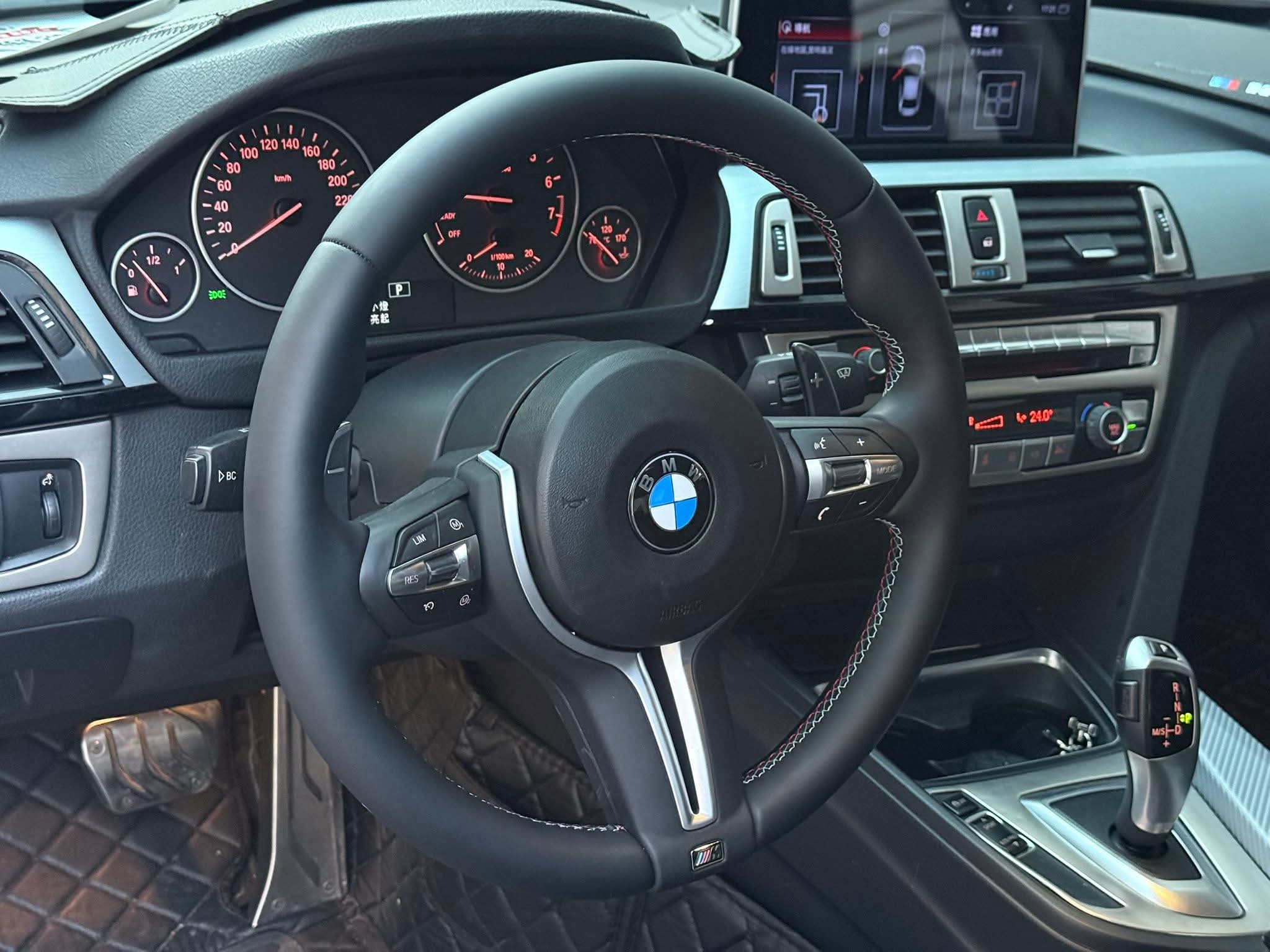2014年 BMW 3 Series 316I Sedan 中古車照片 - Orange Garage