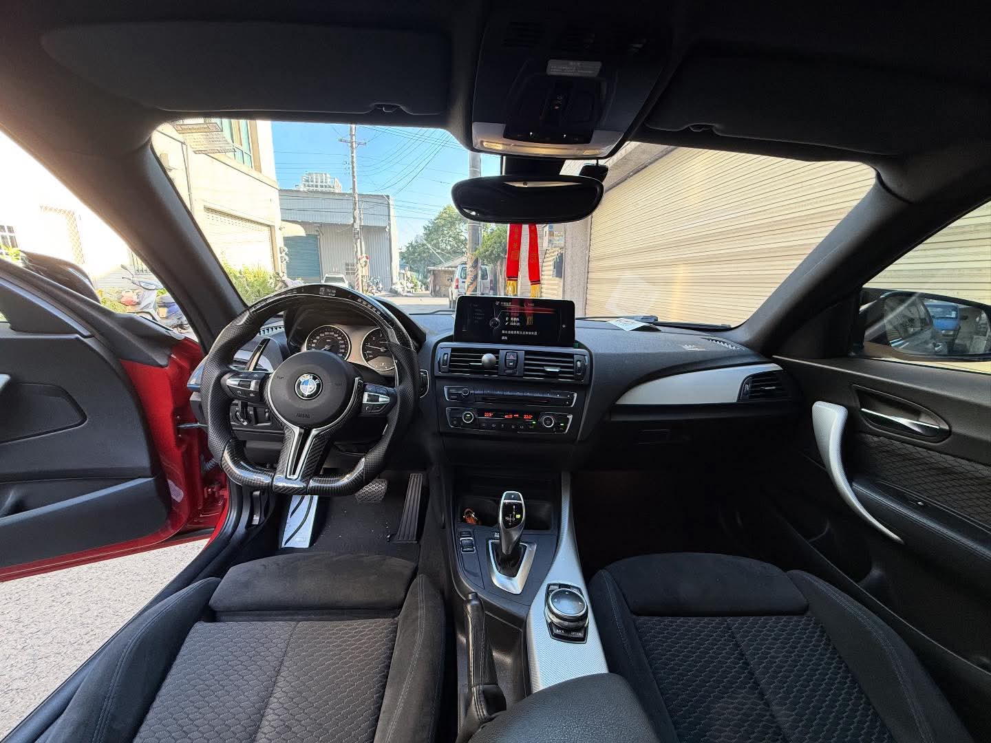 2014年 BMW 2 Series 235i Coupe 中古車照片 - Orange Garage