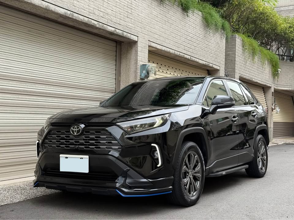 2022年 Toyota RAV4 2.0 旗艦版 中古車照片 - Orange Garage
