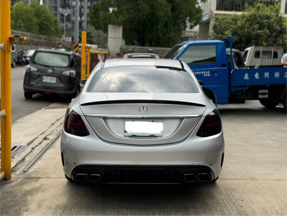2018年 Mercedes-Benz C-Class C200 中古車照片 - Orange Garage
