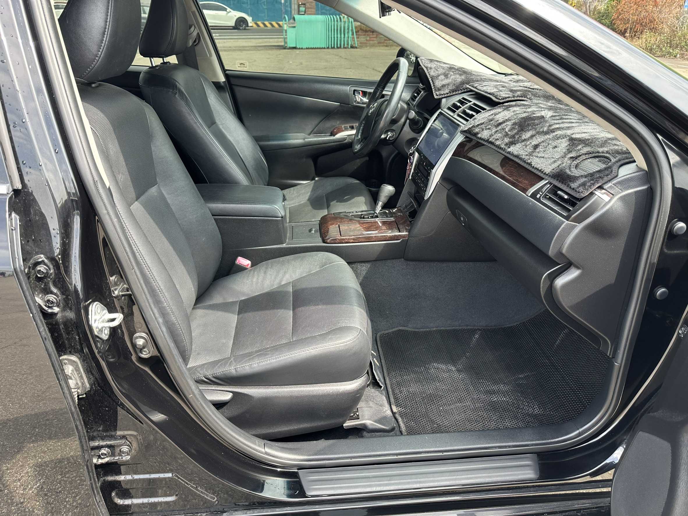 2015年 Toyota Camry 2.0 中古車照片 - 澄色車庫
