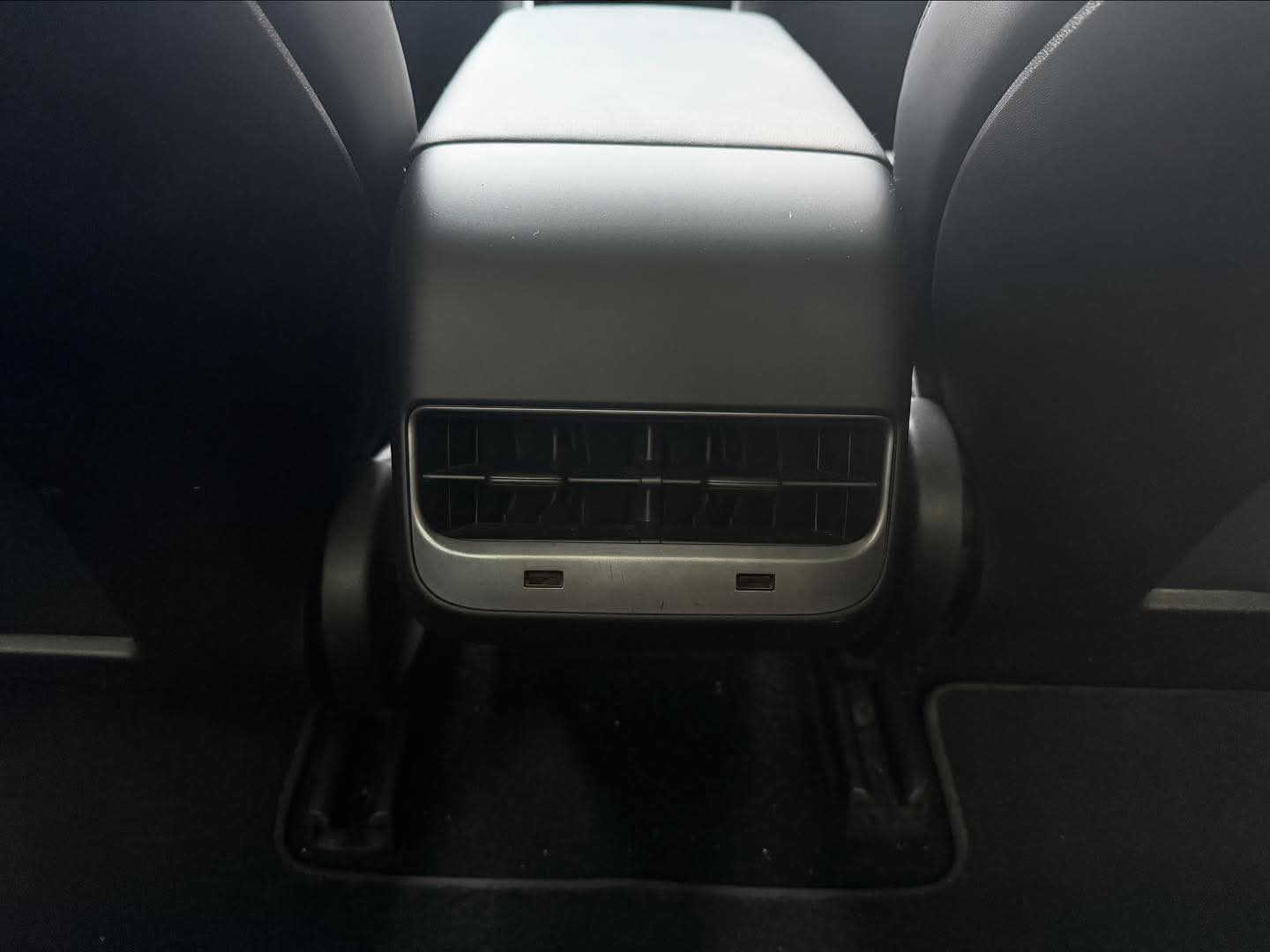 2020年 Tesla Model 3 SR 中古車照片 - Orange Garage