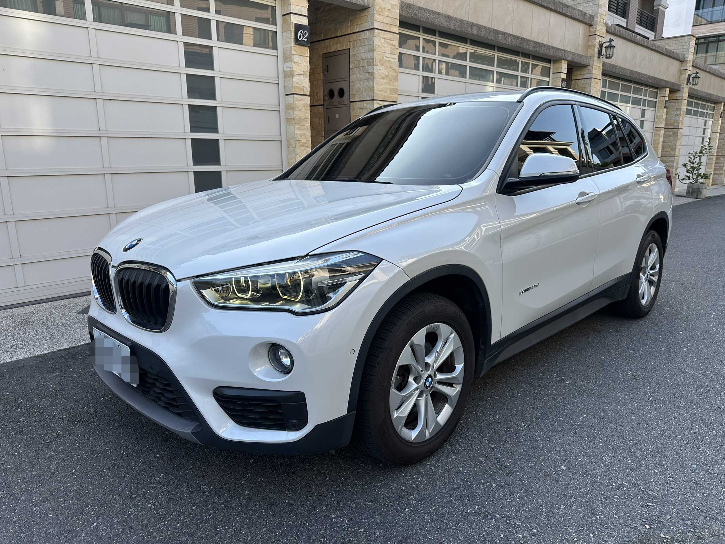 2016年 BMW X1 sDrive18d 中古車照片 - Orange Garage