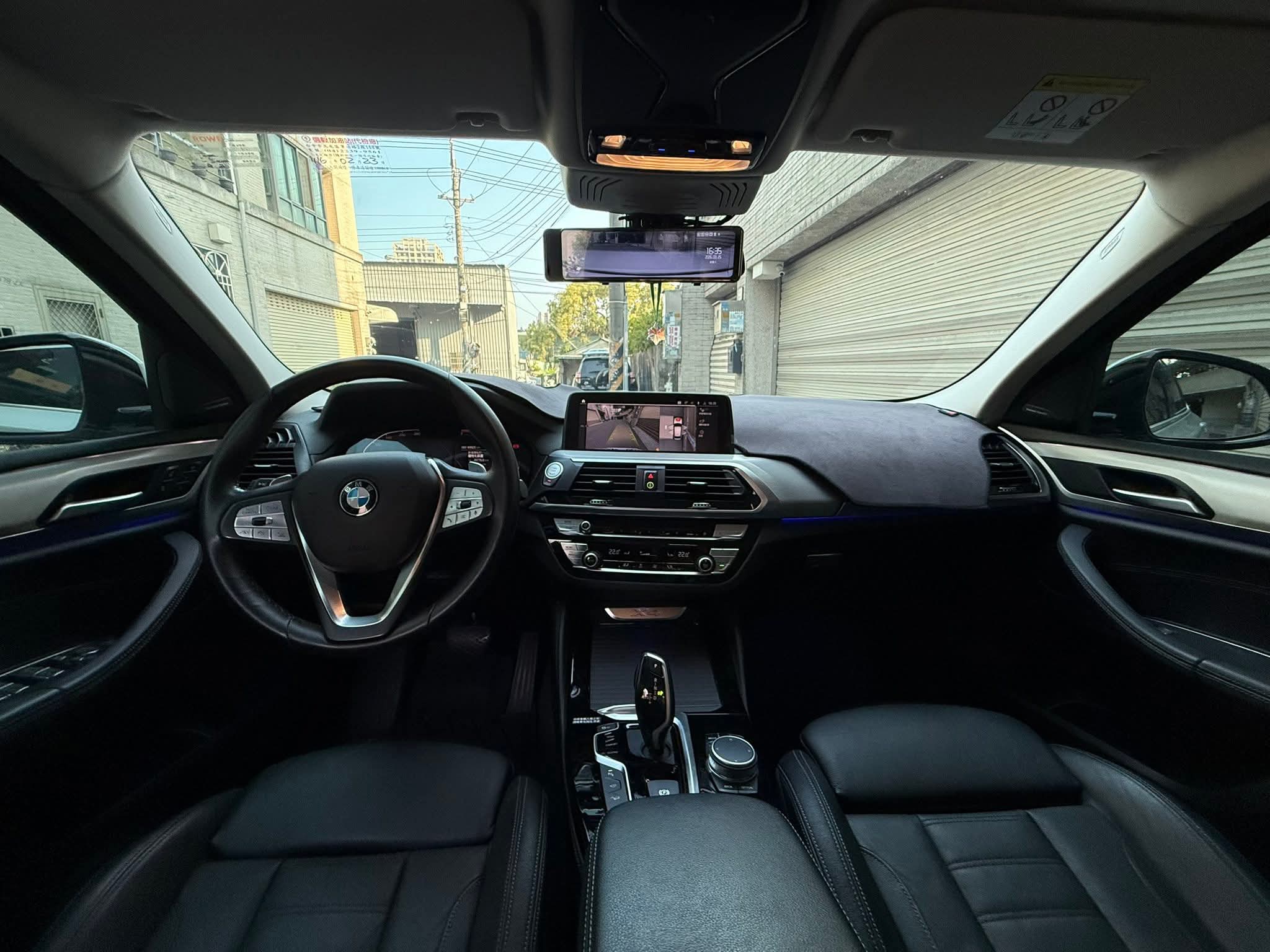 2020年 BMW X4 20i xDrive 中古車照片 - Orange Garage