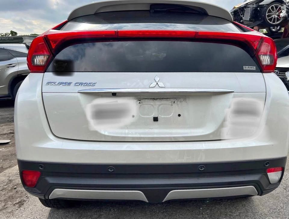 Mitsubishi Eclipse Cross 1.5 整車拆賣 二手零件照片 - Orange Garage