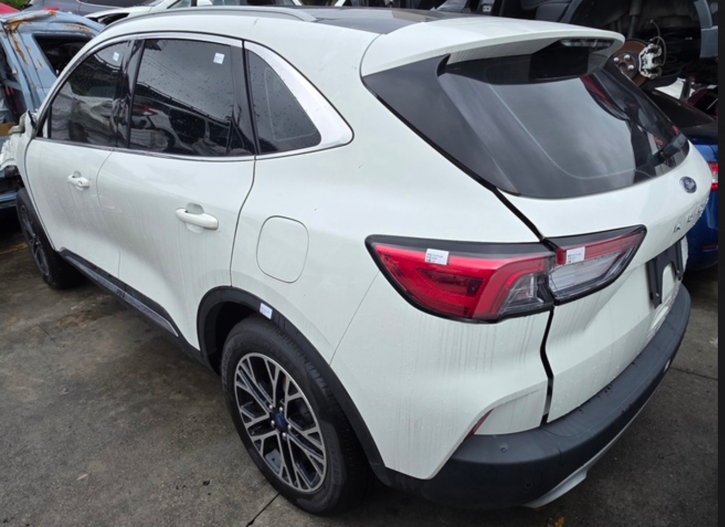 Ford Kuga EcoBoost 180 整車拆賣 二手零件照片 - Orange Garage