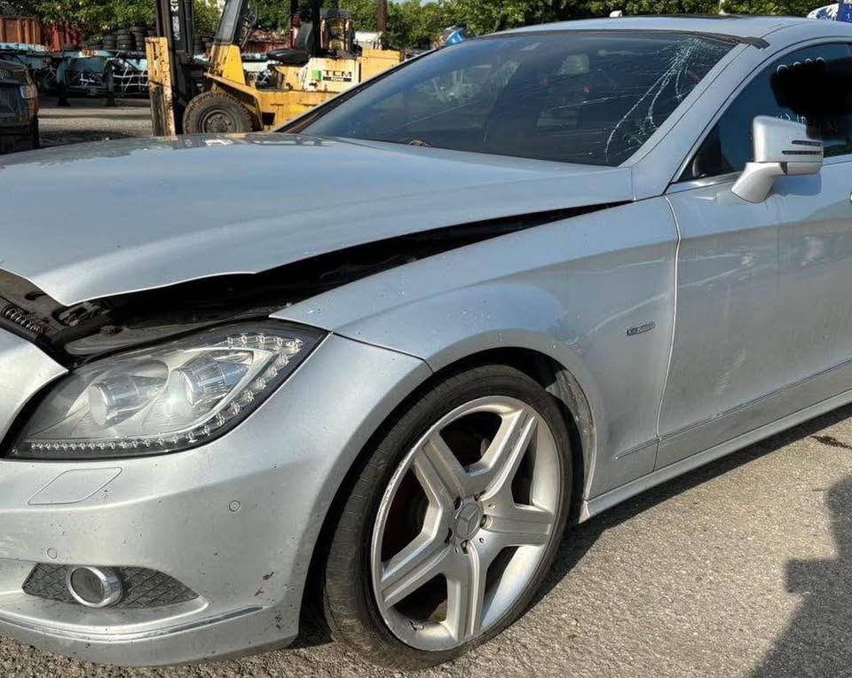 Mercedes-Benz CLS CLS 350 整車拆賣 二手零件照片 - Orange Garage