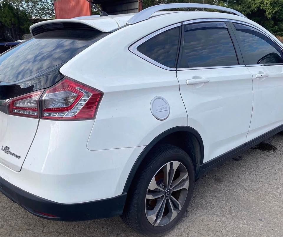 Luxgen U6 2.0 Turbo 整車拆賣 二手零件照片 - Orange Garage