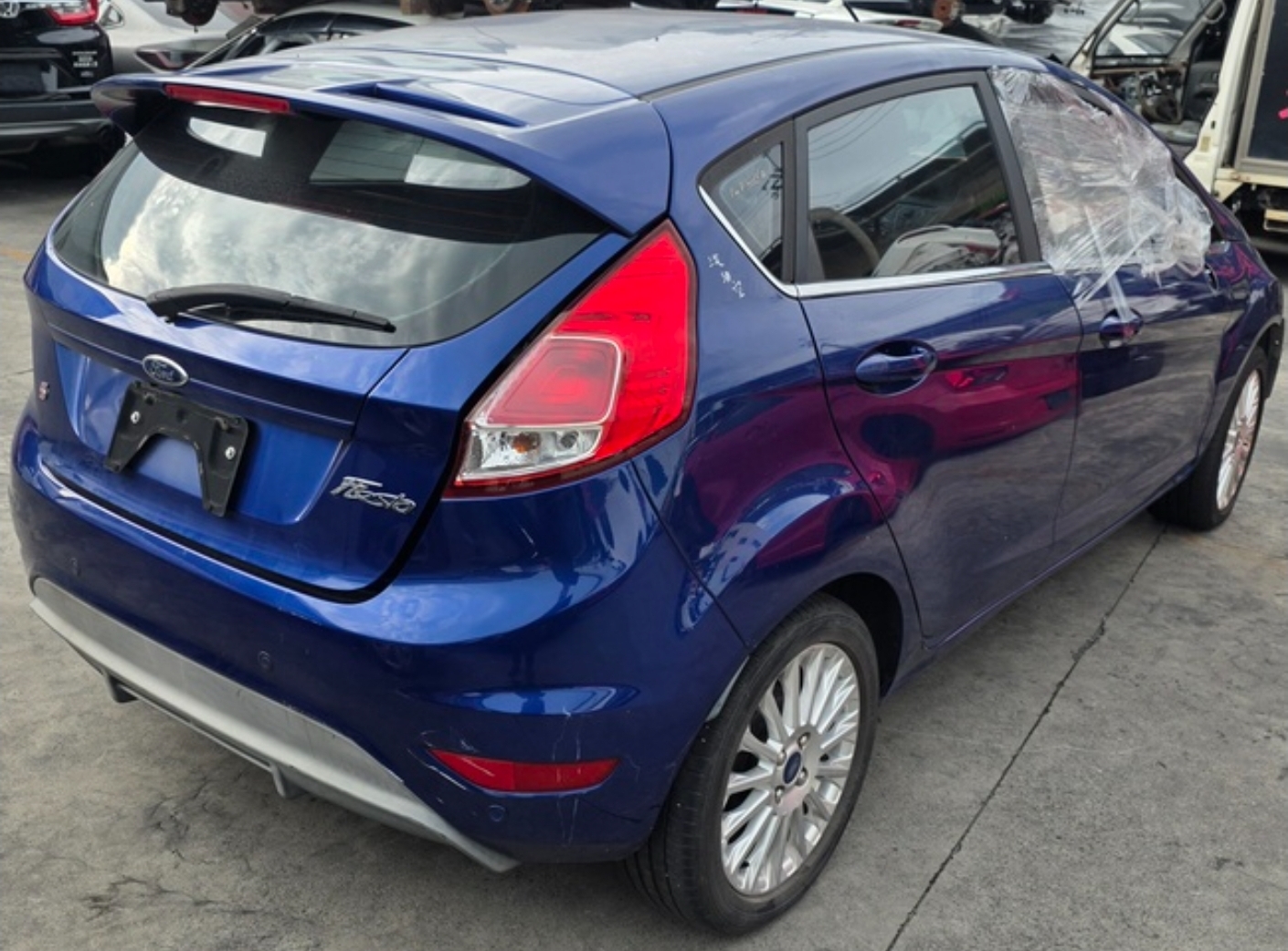 Ford Fiesta 1.5 整車拆賣 二手零件照片 - Orange Garage