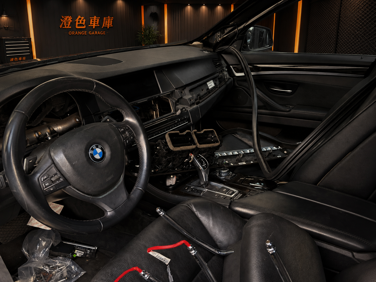 BMW 5 Series Sedan ActiveHybrid 5 整車拆賣 二手零件照片 - Orange Garage