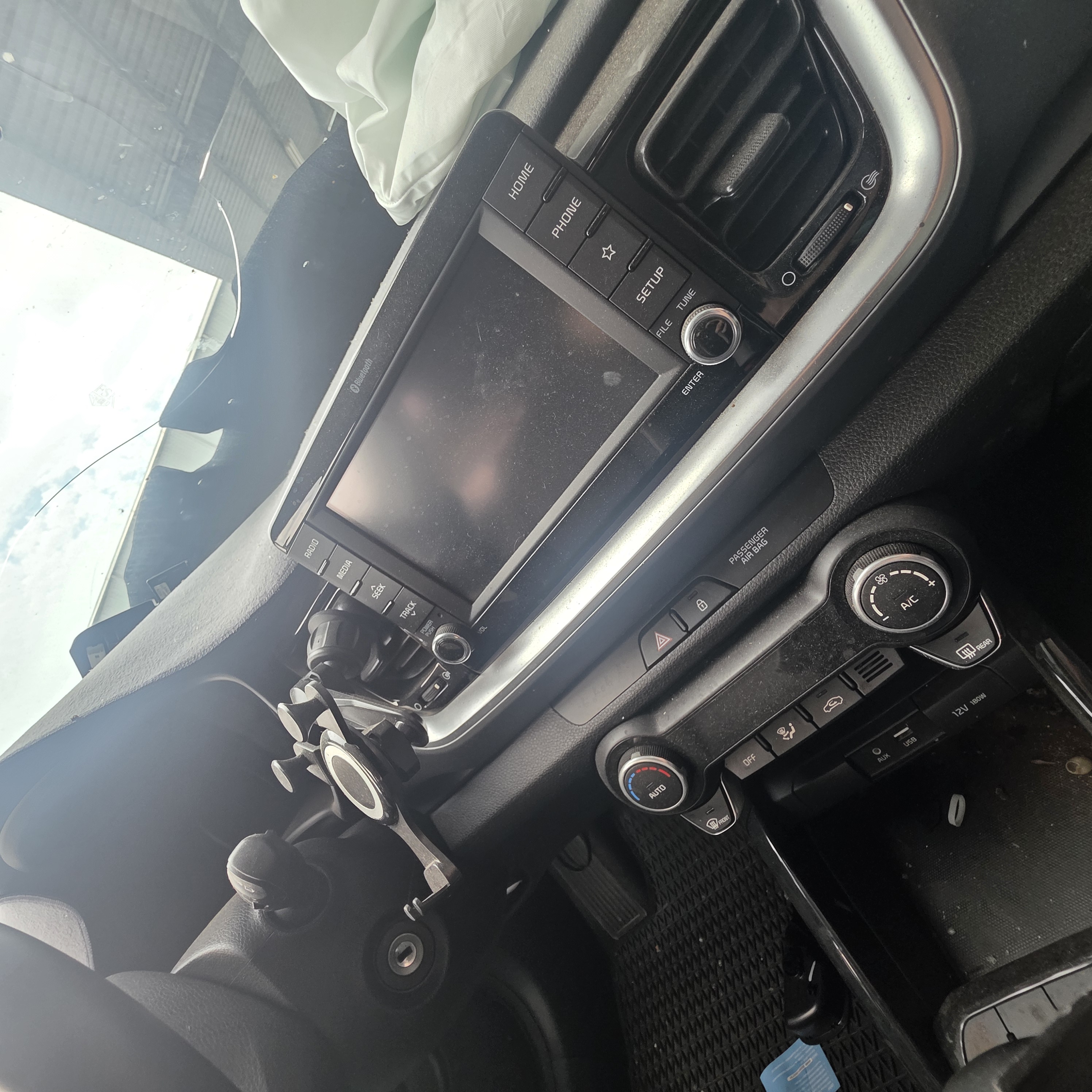 Kia Stonic 1.0 整車拆賣 二手零件照片 - Orange Garage