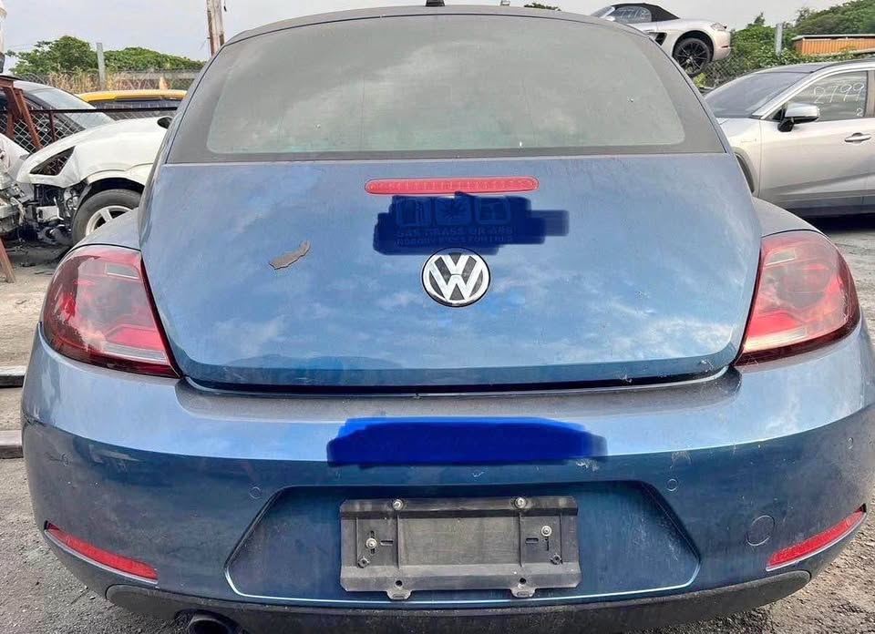 Volkswagen Beetle 2.5L 整車拆賣 二手零件照片 - Orange Garage
