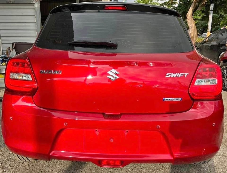 Suzuki Swift 1.2 Hybrid 整車拆賣 二手零件照片 - Orange Garage