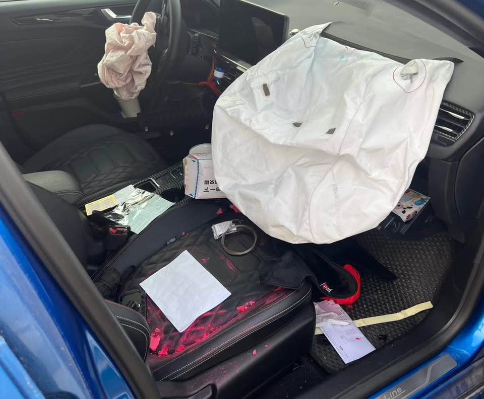 Ford Focus ST-Line 1.5 整車拆賣 二手零件照片 - Orange Garage