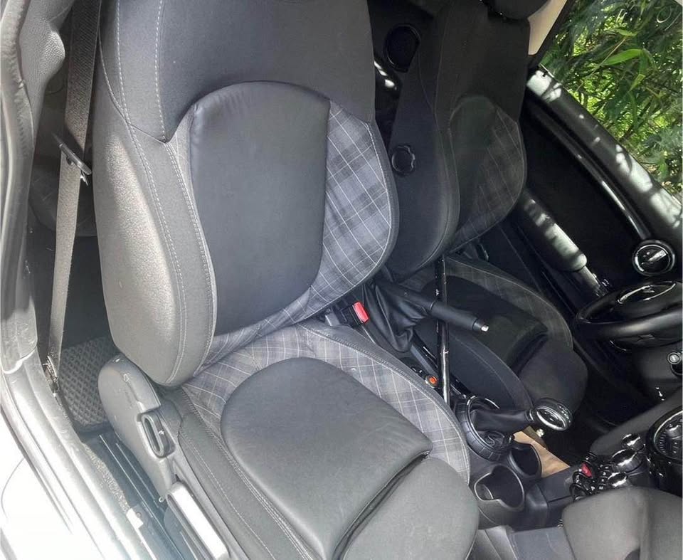Mini Hatch 1.5 整車拆賣 二手零件照片 - Orange Garage