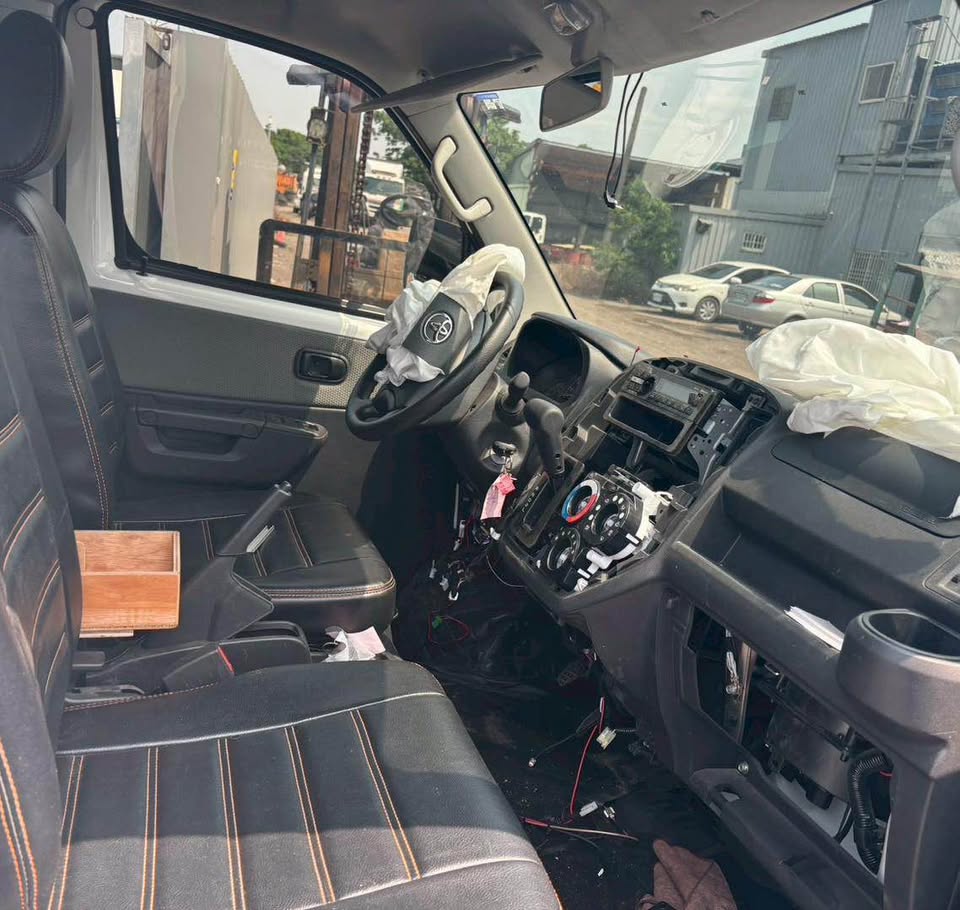 Toyota Town Ace Van 1.5 自排 整車拆賣 二手零件照片 - Orange Garage