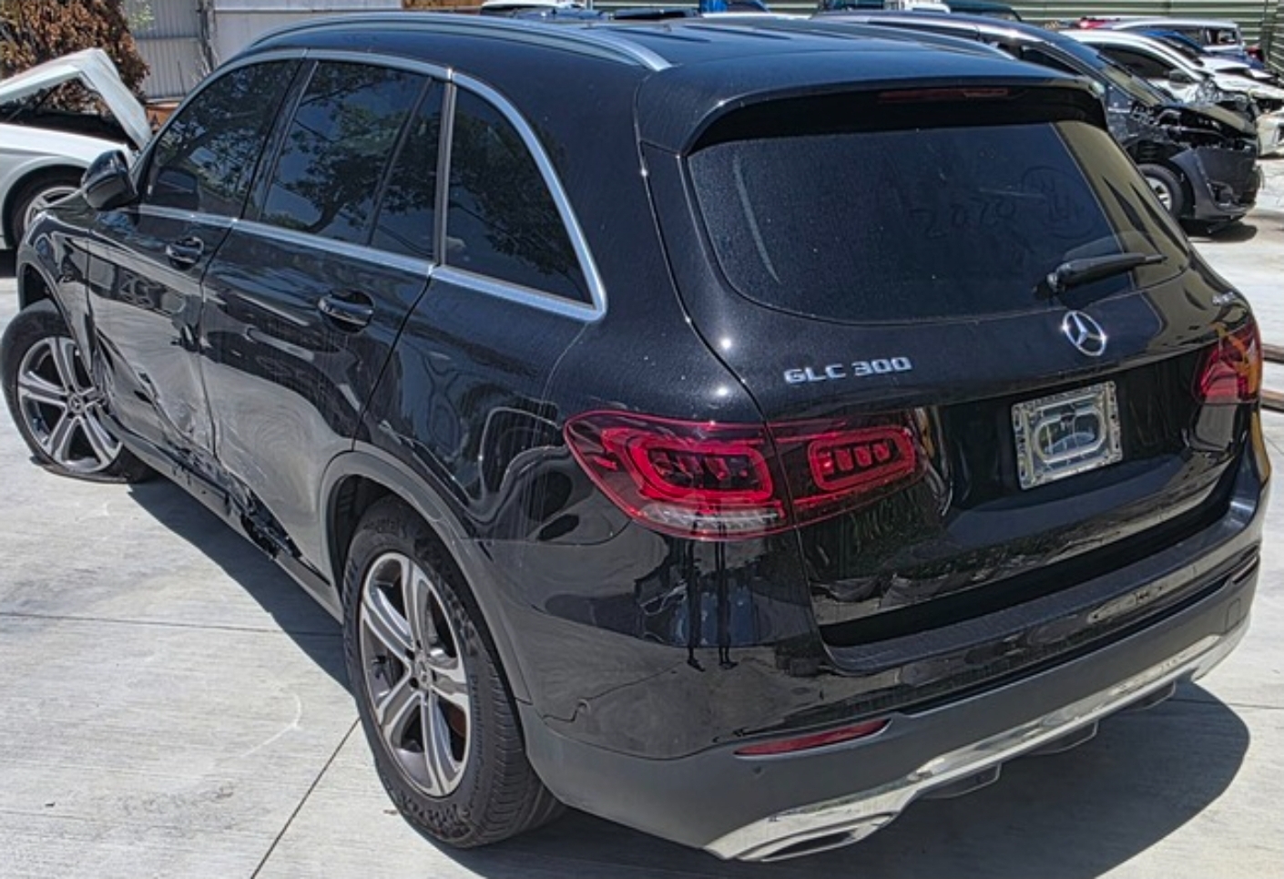 Mercedes-Benz GLC 300 4MATIC 整車拆賣 二手零件照片 - Orange Garage